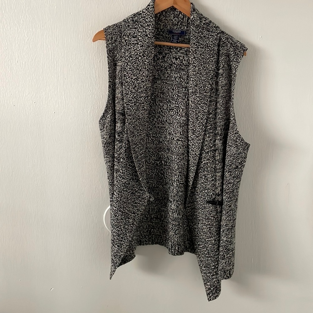 Women’s Knit Vest
